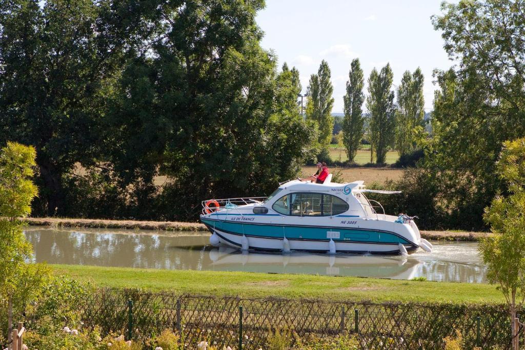 Logis Hotel Terre De Loire Belleville-sur-Loire Номер фото