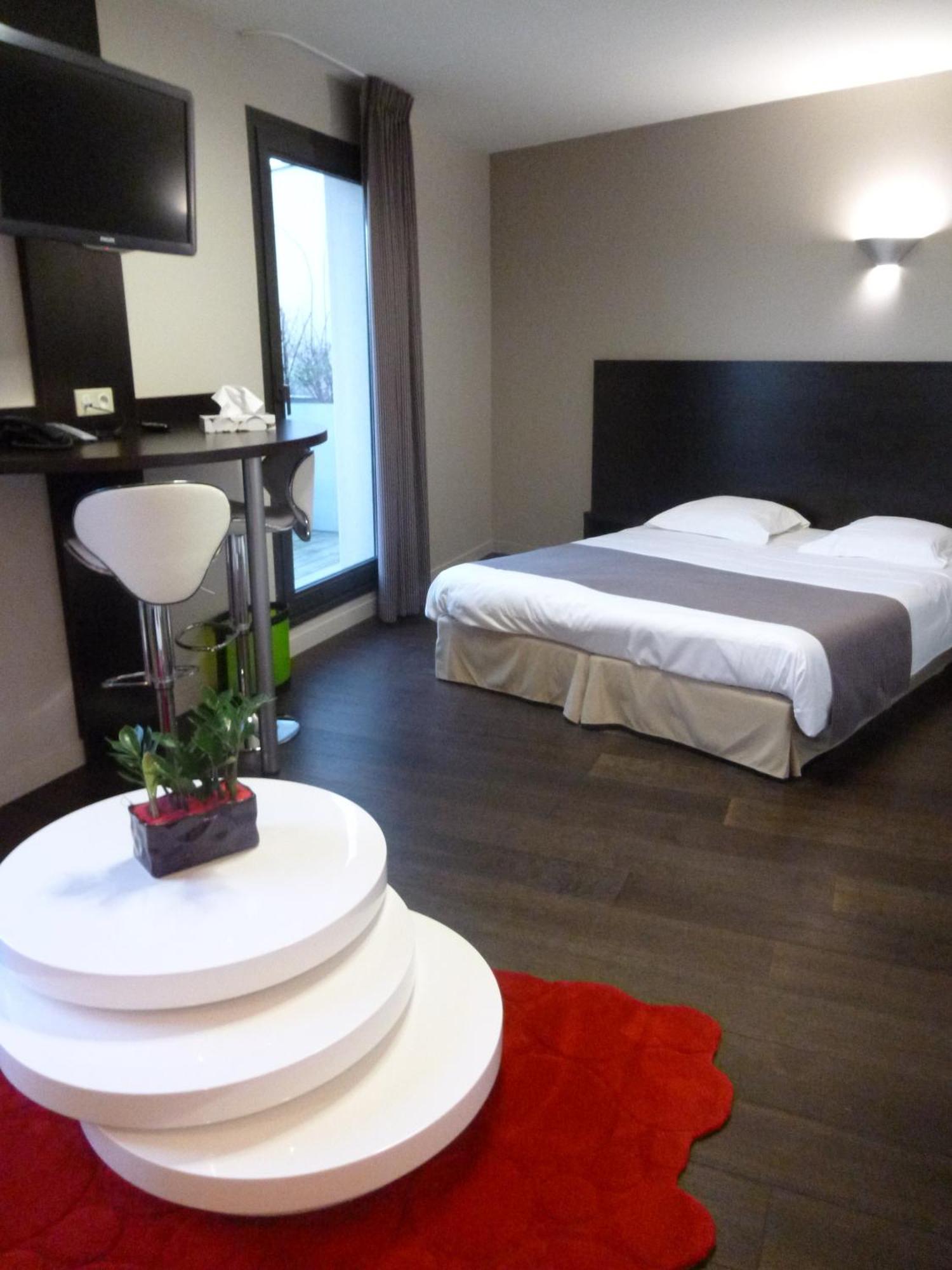 Logis Hotel Terre De Loire Belleville-sur-Loire Екстер'єр фото