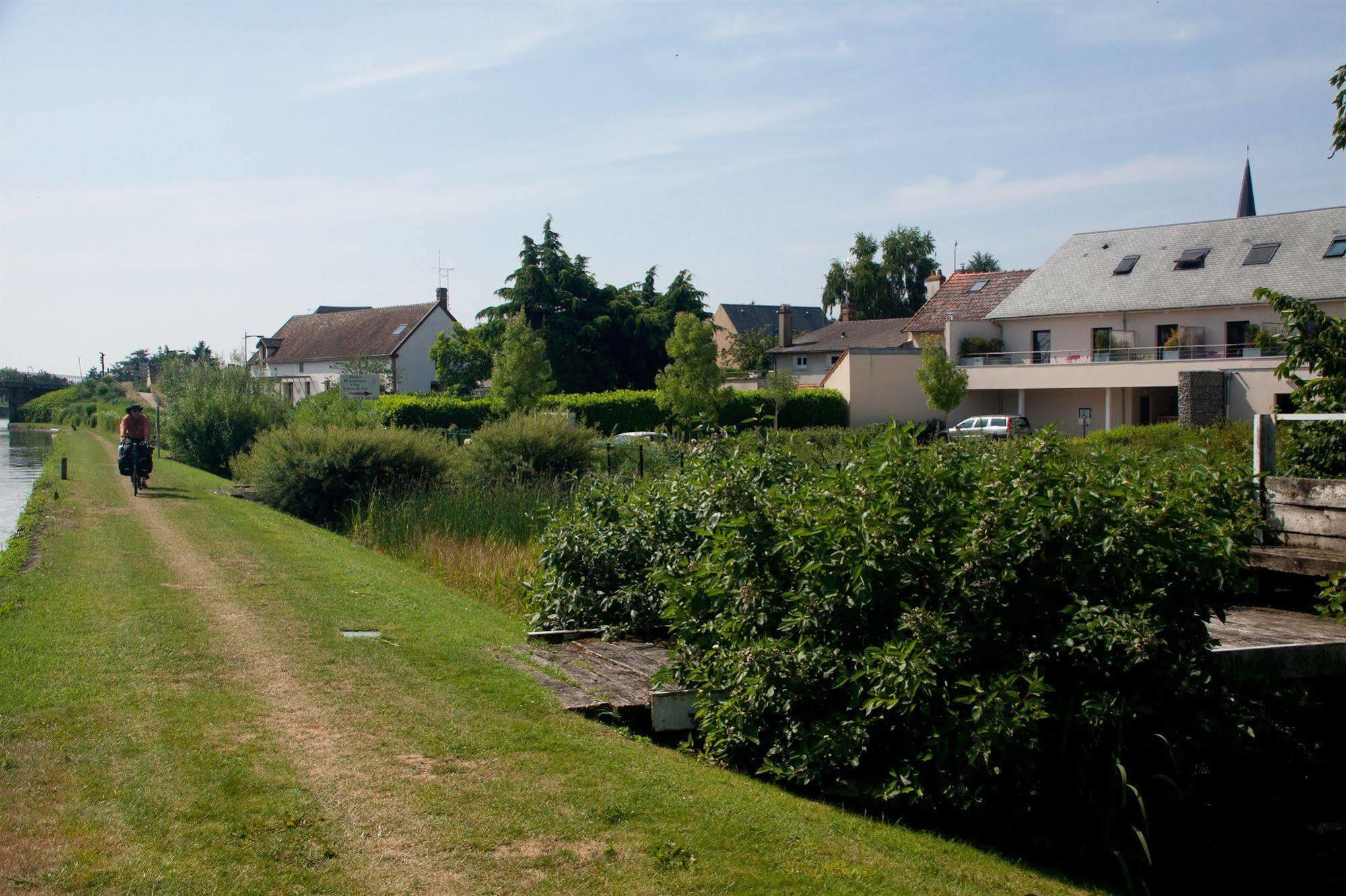 Logis Hotel Terre De Loire Belleville-sur-Loire Екстер'єр фото