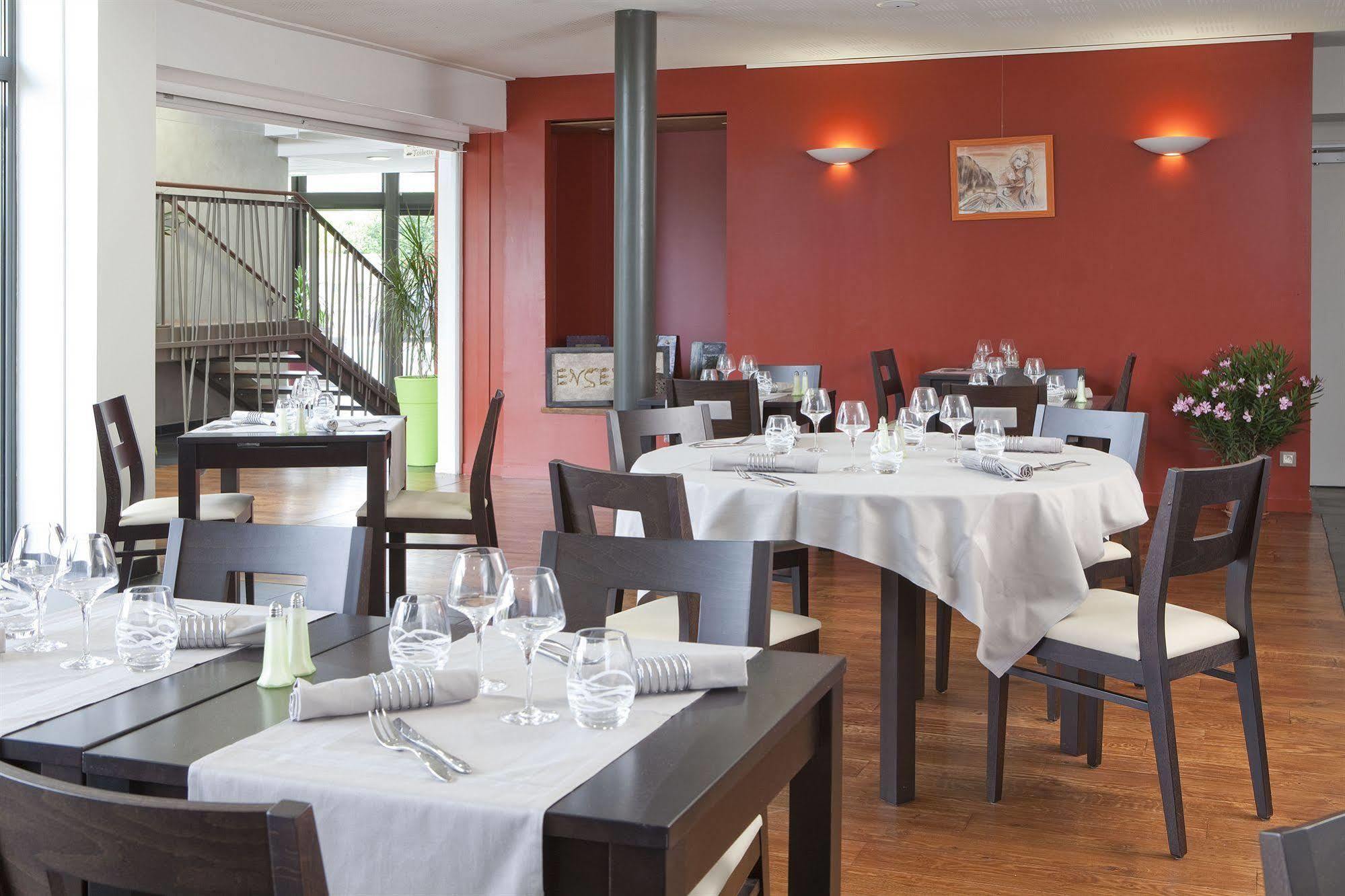 Logis Hotel Terre De Loire Belleville-sur-Loire Екстер'єр фото