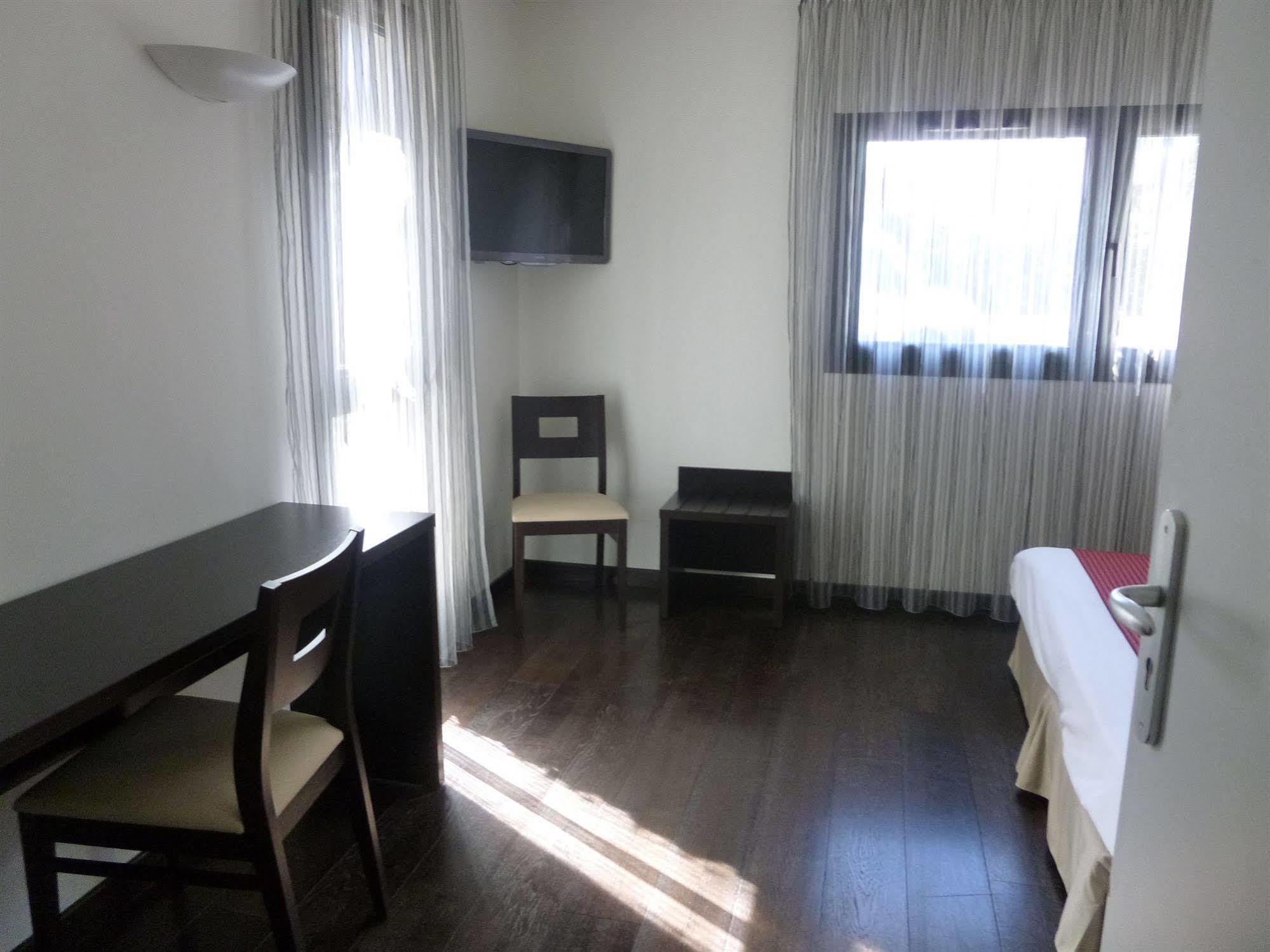 Logis Hotel Terre De Loire Belleville-sur-Loire Екстер'єр фото